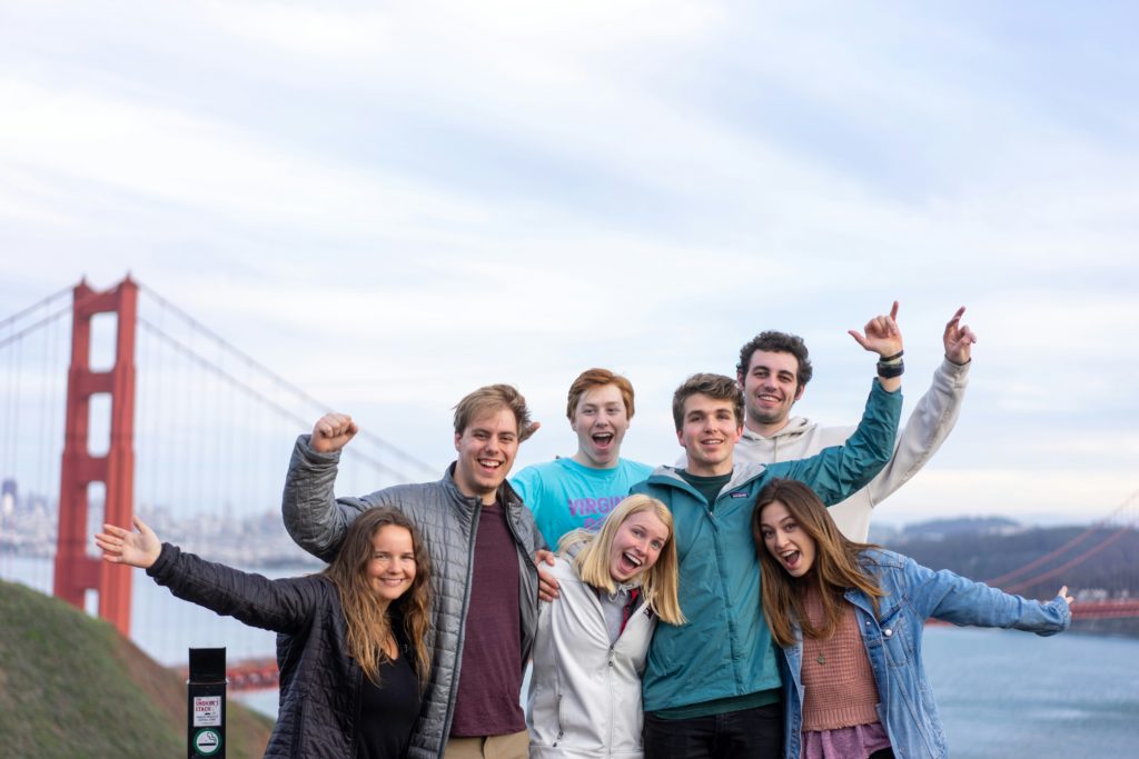 family pictures taken at the golden gate bridge